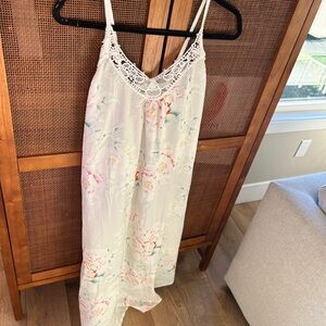 Papinelle Floral Lace Sleep Gown Floral Excellent condition Small